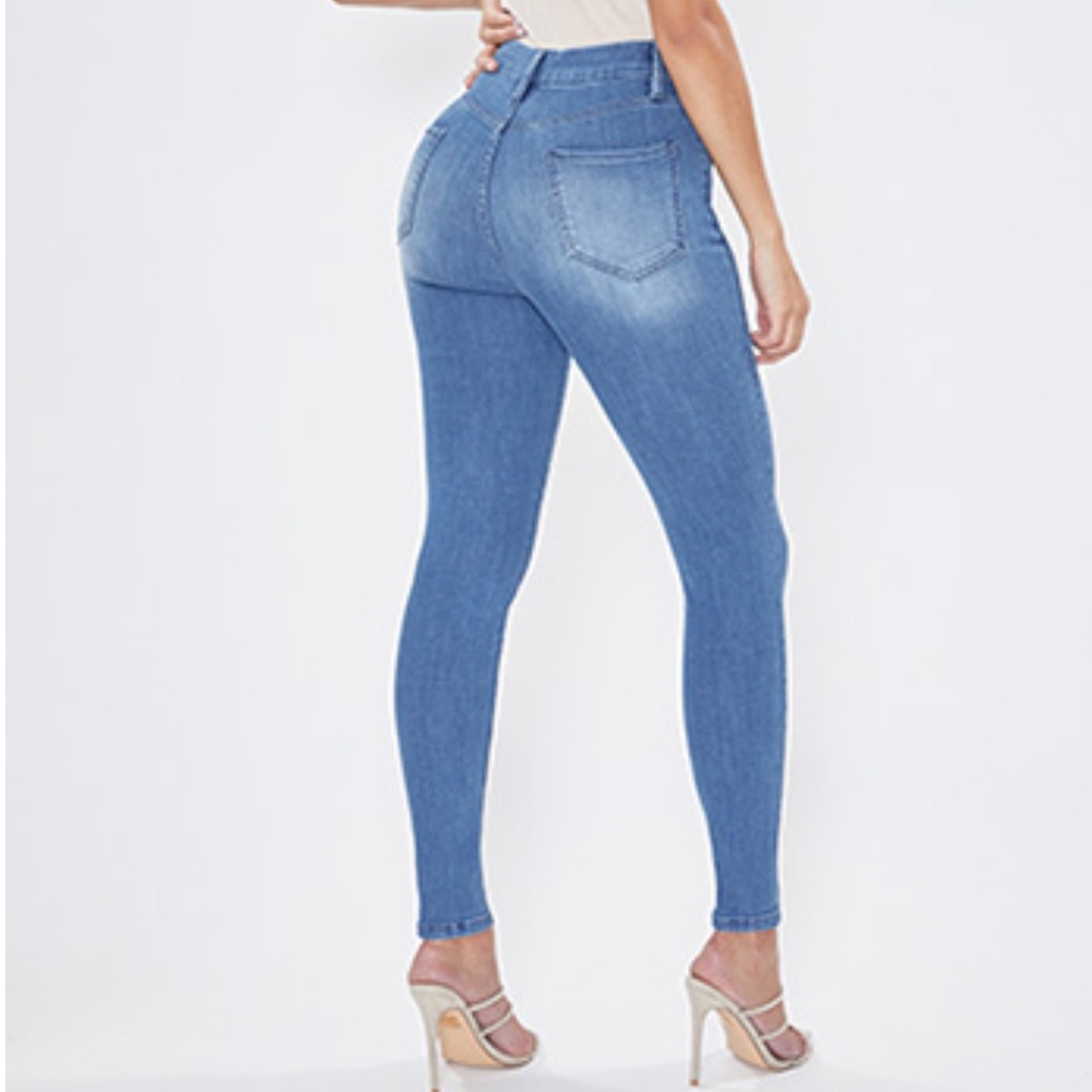 JUNIOR CURVY FIT HIGH-RISE SKINNY JEAN